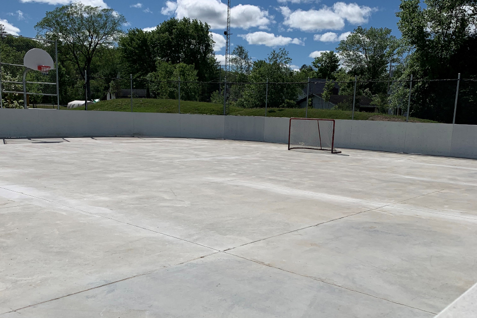 Patinoire - Farm Point Chelsea
